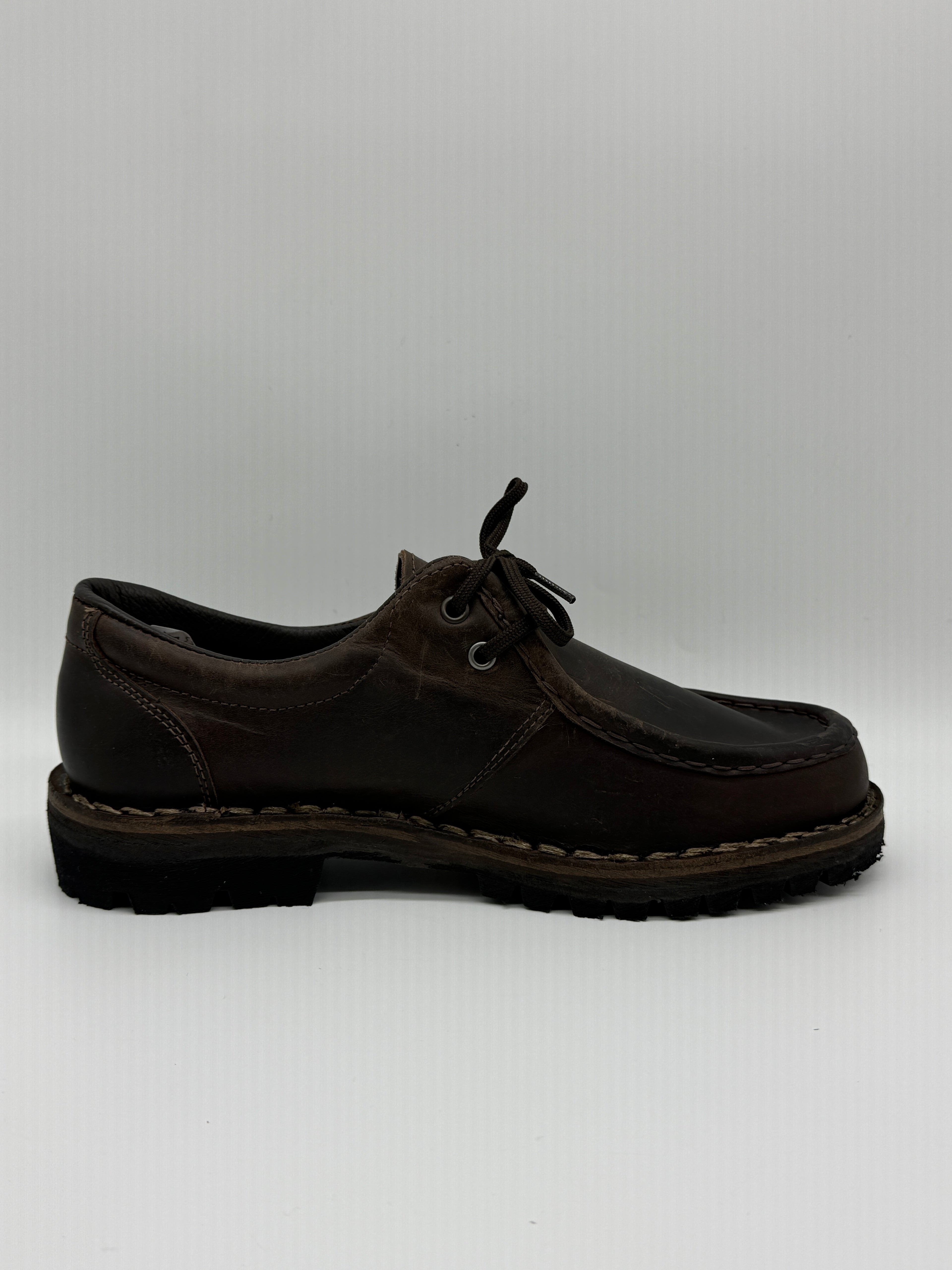 SCARPA BASSA CON DOPPIA CUCITURA VIBRAM PELLE CARETTONI